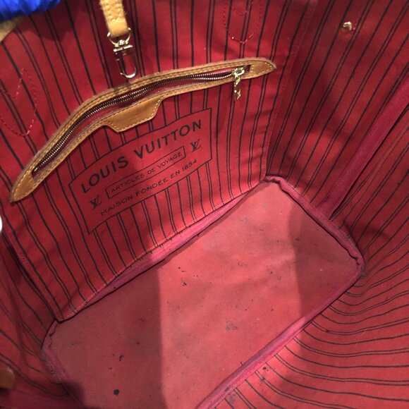 Louis Vuitton Monogram Neverfull MM sku# 85760 (well used, odor) - Picture 11 of 14